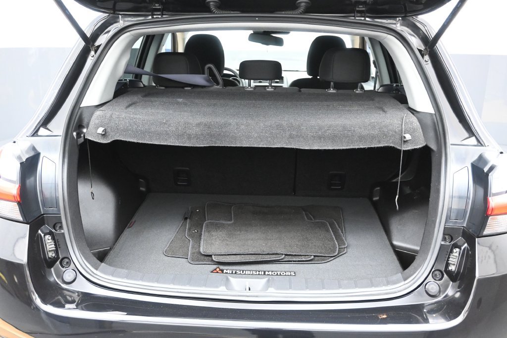 Used 2021 Mitsubishi Outlander Sport ES FWD image 9