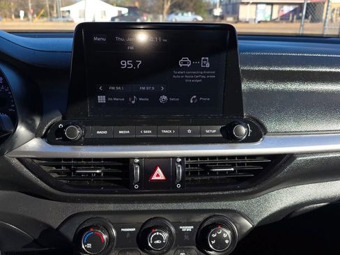 Used 2024 Kia Forte LXS FWD image 14