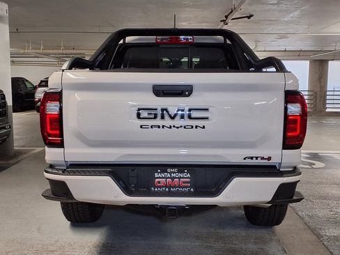 New 2026 GMC Canyon AT4 w/ Nightfall Edition AWD/4WD image 9