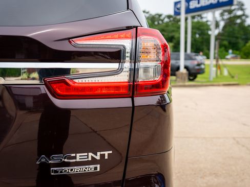 Used 2023 Subaru Ascent Touring AWD/4WD image 17