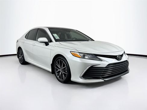 Certified 2023 Toyota Camry XLE FWD image 9