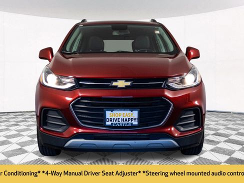 Used 2019 Chevrolet Trax LT w/ LT Convenience Package image 9