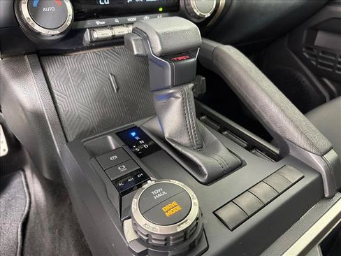 Used 2024 Toyota Tacoma TRD Sport AWD/4WD image 30