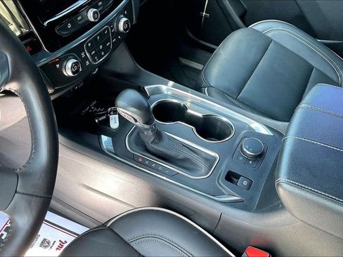 Used 2022 Chevrolet Traverse Premier w/ LPO, Floor Liner Package FWD image 15