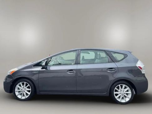 Used 2012 Toyota Prius V Five FWD image 6