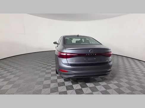 Used 2025 Volkswagen Jetta SE w/ Sunroof Package FWD image 42