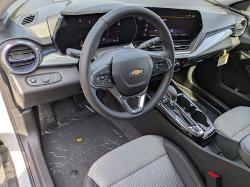 New 2026 Chevrolet Trax LT w/ LT Convenience Package image 10