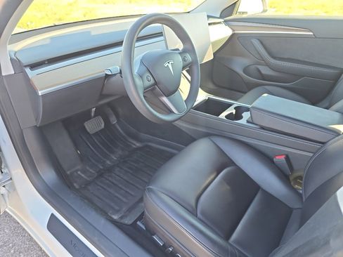 Used 2023 Tesla Model 3 Standard Range image 21