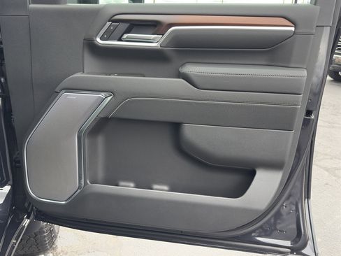 New 2025 GMC Sierra 2500 Denali w/ Denali Reserve Package image 26