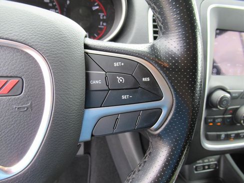 Used 2020 Dodge Durango SXT w/ 3rd Row Seating Group image 18