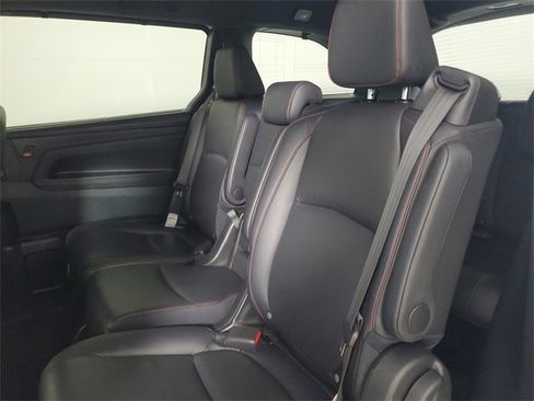Used 2023 Honda Odyssey Sport image 12