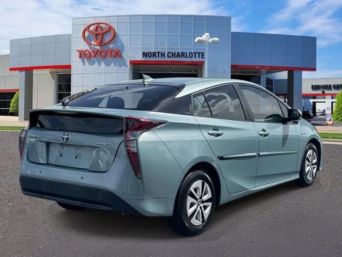 Used 2018 Toyota Prius Three w/ Advanced Technology Package FWD image 7