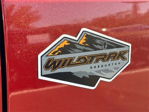 Used 2023 Ford Bronco Wildtrak image 17