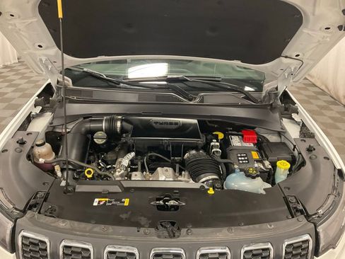 Used 2024 Jeep Compass Latitude image 37