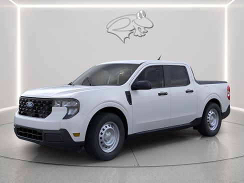 New 2025 Ford Maverick XL w/ Equipment Group 101A AWD/4WD image 2