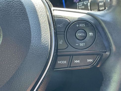Used 2019 Toyota RAV4 XSE AWD/4WD image 25