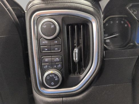 Used 2019 GMC Sierra 1500 Elevation w/ X31 Off-Road Package AWD/4WD image 10