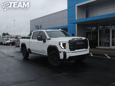 Certified 2025 GMC Sierra 2500 AT4 w/ AT4 Premium Plus Package AWD/4WD image 2