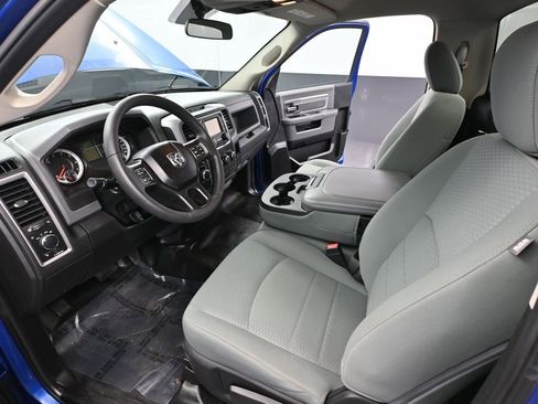 Used 2018 RAM 1500 Express image 23