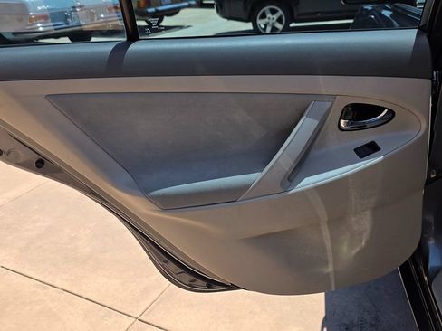Used 2009 Toyota Camry LE FWD image 24