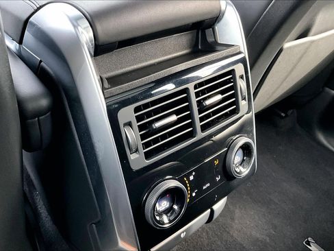 Used 2022 Land Rover Range Rover Sport HSE Silver Edition image 33