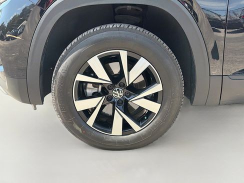 Used 2022 Volkswagen Atlas Cross Sport SE FWD image 39