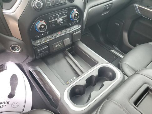 Used 2021 Chevrolet Silverado 1500 LTZ w/ Technology Package AWD/4WD image 27