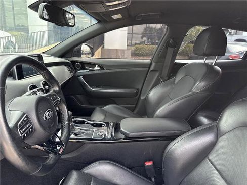 Used 2021 Kia Stinger GT-Line image 3