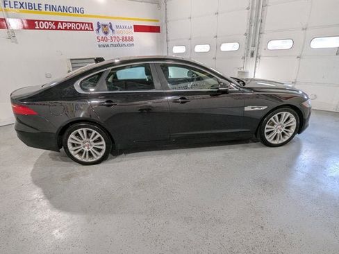 Used 2019 Jaguar XF Prestige image 8