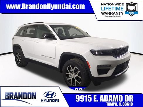 Used 2025 Jeep Grand Cherokee Limited AWD/4WD image 1
