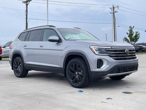 New 2026 Volkswagen Atlas SE image 6