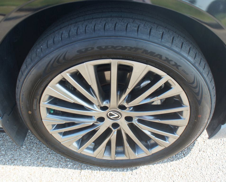 Used 2024 Lexus RZ 450e Premium w/ Accessory Package (A2) AWD/4WD image 25