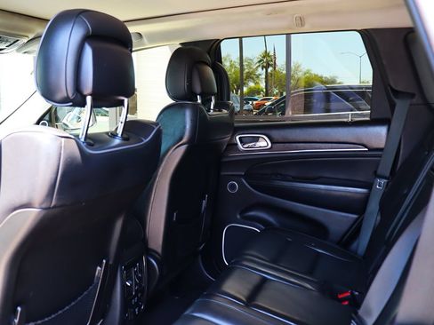 Used 2019 Jeep Grand Cherokee Summit w/ Platinum Series Group AWD/4WD image 35