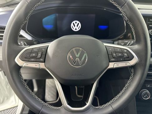 Used 2023 Volkswagen Taos SE image 21