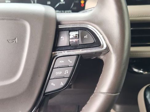 Used 2022 Lincoln Nautilus Reserve image 22