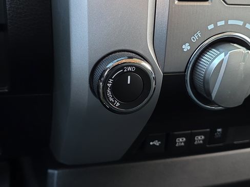 Used 2020 Toyota Tundra SR5 image 22