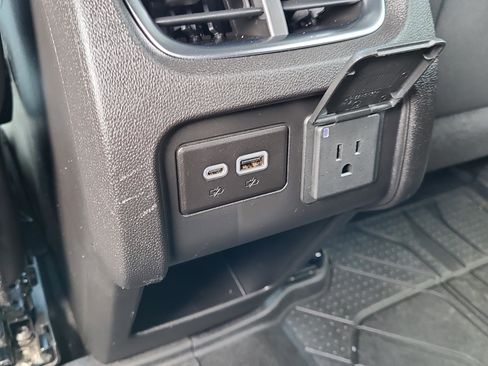 Used 2025 Chevrolet Blazer RS w/ LPO, Floor Liner Package FWD image 16