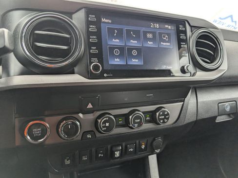 Used 2020 Toyota Tacoma TRD Off-Road image 18