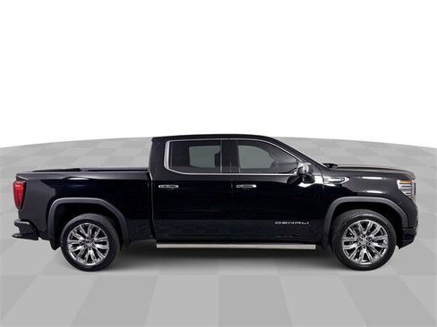 Used 2025 GMC Sierra 1500 Denali image 9