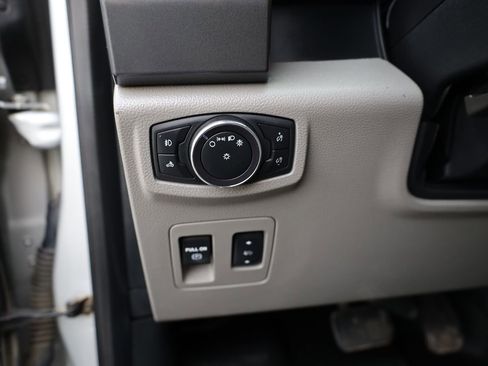 Used 2018 Ford F150 XLT w/ Equipment Group 301A Mid image 21