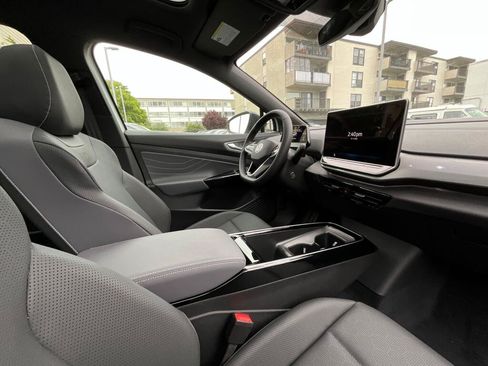 New 2026 Volkswagen ID.4 Pro S AWD/4WD image 18