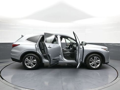 Used 2022 Acura MDX SH-AWD image 44