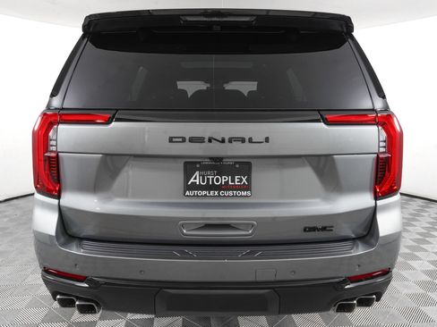 Used 2026 GMC Yukon Denali w/ Sun & Power Step Package AWD/4WD image 6