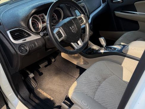 Used 2015 Dodge Journey American Value Package w/ Flexible Seating Group image 6