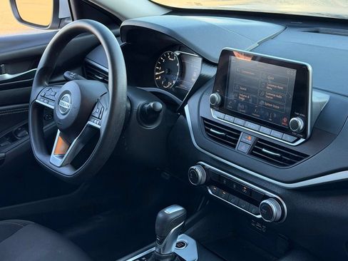 Certified 2020 Nissan Altima 2.5 S FWD image 34
