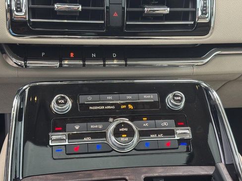 Used 2020 Lincoln Navigator L Reserve w/ Luxury Package image 26