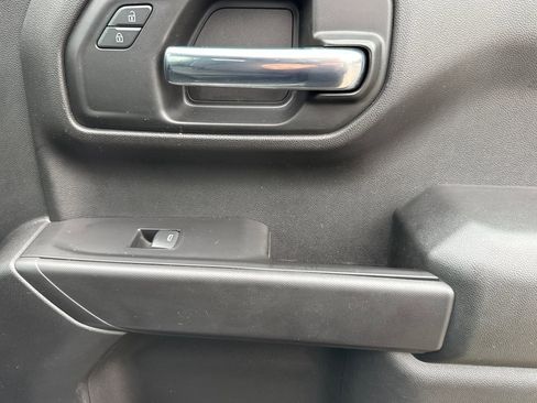 Used 2019 Chevrolet Silverado 1500 Custom Trail Boss w/ Custom Convenience Package image 20