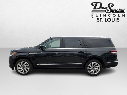 Used 2024 Lincoln Navigator L Reserve AWD/4WD image 6