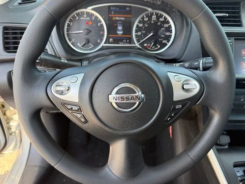 Used 2019 Nissan Sentra S FWD image 15