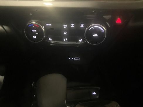 Used 2025 Chevrolet Trax ACTIV w/ Driver Confidence Package FWD image 20